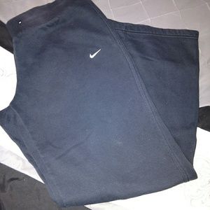 Nike jogging pants. Womens.